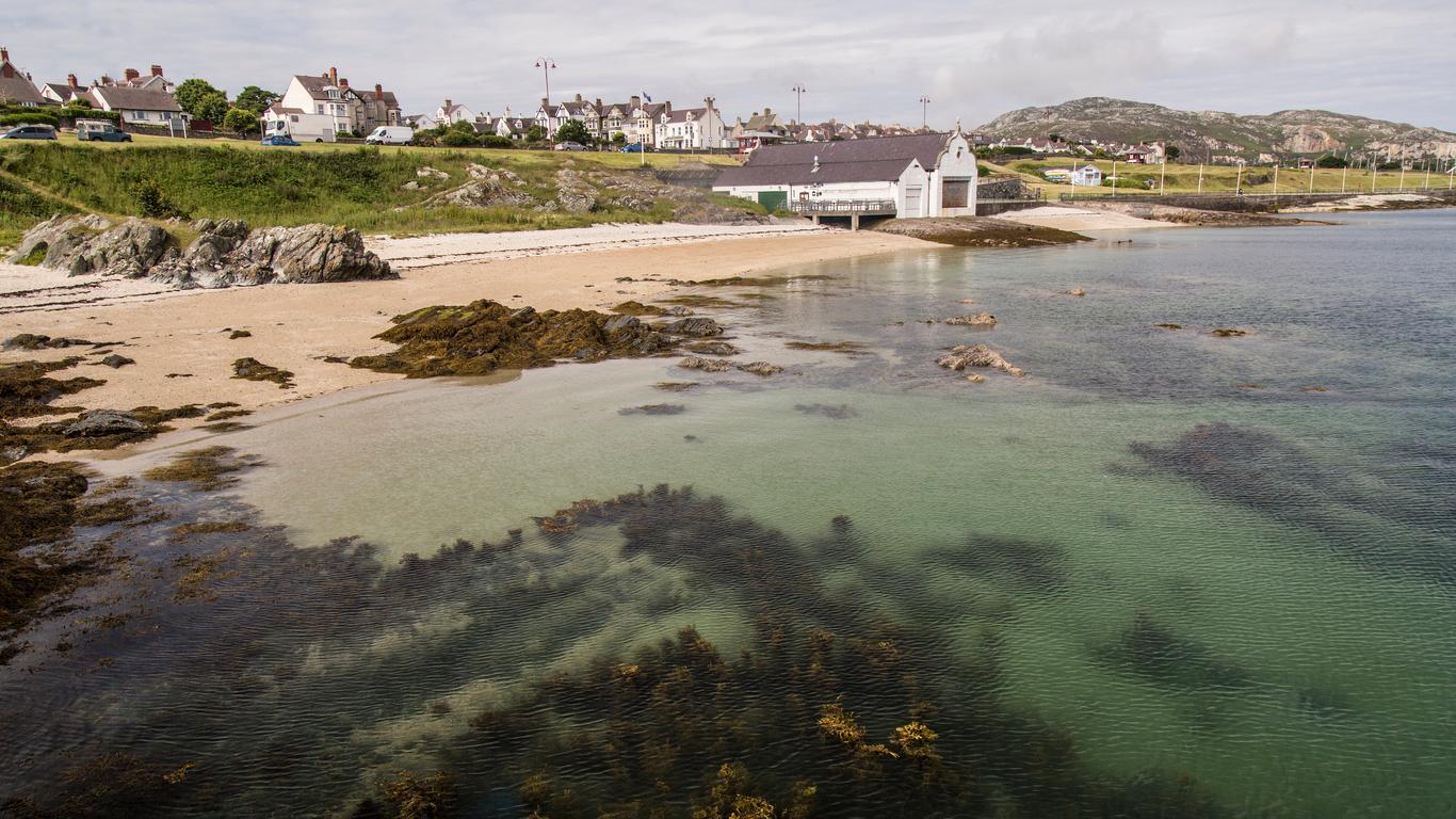 Flights to Holyhead Anglesey