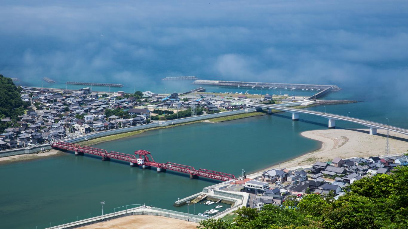 Hotels in Hiji