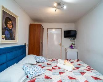 Rooms Fausta Old Town - Dubrovnik - Habitación