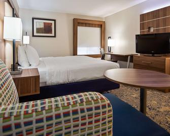 Best Western Plus Kansas City Airport-KCI East - Kansas City - Bedroom