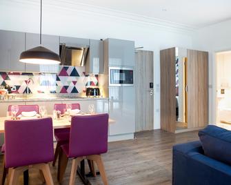 Cityroomz Edinburgh - Edinburgh - Dining room