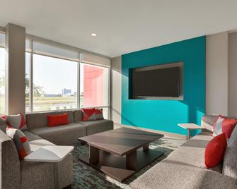 avid hotel Nashville South - Smyrna, an IHG Hotel - Smyrna - Living room