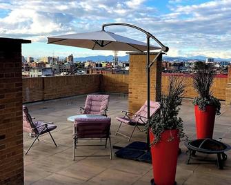 Toscana Loft - Apartasuites - Bogotá - Patio