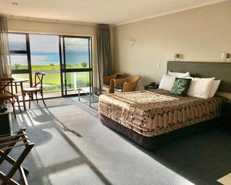Harbour View Motel on Ahuriri Beach in Napier NZ with sea view suites - Napier - Slaapkamer