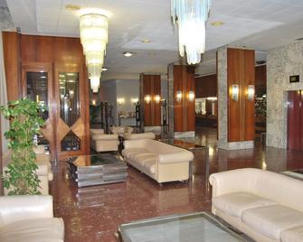 Estudiotel Alicante - Alicante - Lobby