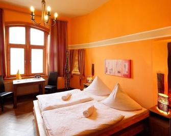Avalon Bed & Breakfast Themen/- Nichtraucherhotel - Hannover - Sovrum