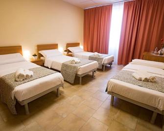 Santa Teresa House - Verona - Slaapkamer