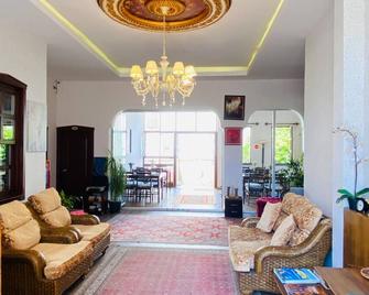Kaleiçi Hotel - Antália - Sala de estar