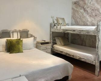 Hotel Balcones de Venecia - คาร์ตาจีน่า - ห้องนอน