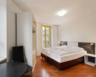 Swiss Star California - Self Check-In - Zúrich - Habitación