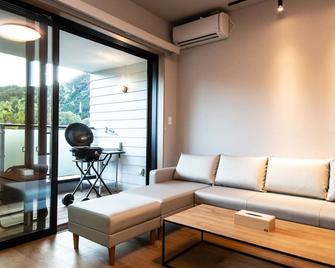 Rakuten Stay Motel Nikko Kinugawa - Nikkō - Living room
