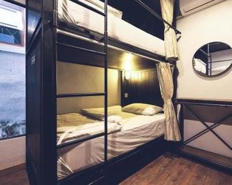 Sailomyen Hostel - Vientiane - Habitación