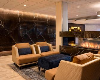 Four Points by Sheraton Norwood - Norwood - Lounge