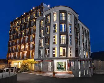 Hotel Grand Palace - Tiflis - Edificio