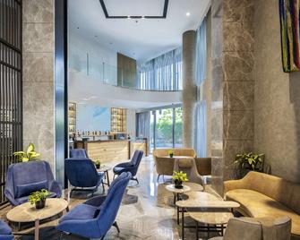 Radisson Blu Mumbai International Airport - Mumbai - Lobby