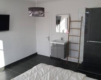 Apartment 8 people 500m from the center and the beach - Guethary - Bedroom