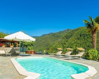Villa Casale Le Selve Large Private Pool Wifi - 3099 - Castiglione di Garfagnana - Pool