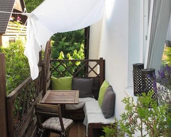Charming apartment, a few minutes from the beach, children welcome - Laboe - Balkon