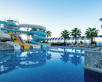 Orange County Resort Hotel Alanya - Okurcalar - Pileta