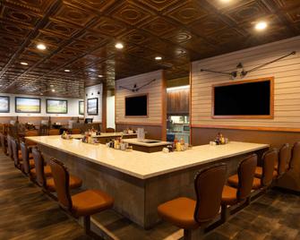 Ramada by Wyndham Elko Hotel at Stockmen's Casino - Elko - Restaurante