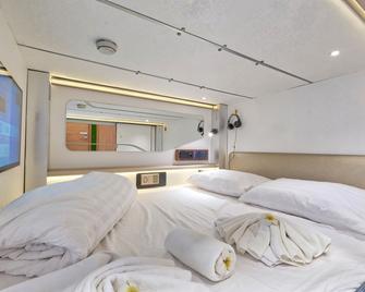 Ljubljana Capsule Hostel - Liubliana - Habitación