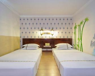 Yulin Jintone Hotel Chengzhan Branch - Yulin - Habitación
