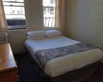 Whakatane Hotel - Whakatane - Slaapkamer