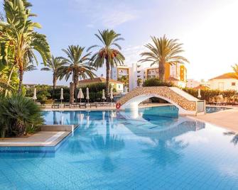 Seagull Hotel Apartments - Protaras - Pool