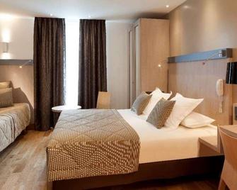 Hôtel Tourisme Avenue - Paris - Bedroom