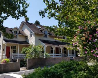 The Inn at Montchanin Village - Wilmington - Building