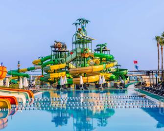 Crystal Centro Resort - Antalya - Pileta
