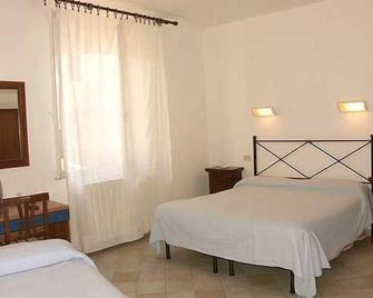 Albergo Cannon d'Oro - Siena - Bedroom