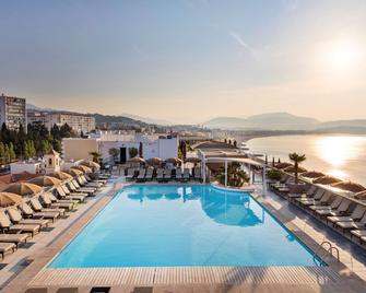Radisson Blu Hotel, Nice - Nice - Piscine