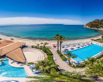 Villaggio Baia D'ercole - Ricadi - Pool