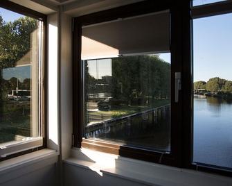 Sweets - Meeuwenpleinbrug - Amsterdam - Balcony