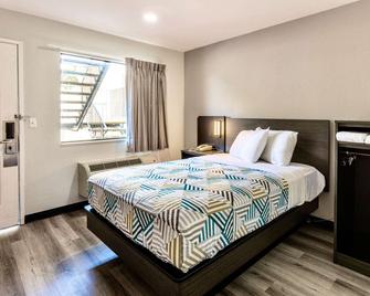 Motel 6 Carlsbad East Ca - Carlsbad - Sypialnia