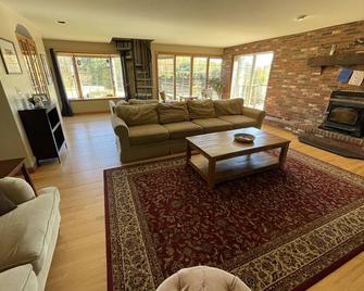 Bright, Large, Spacious Family Home - Keene - Soggiorno