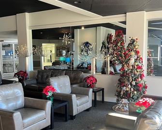 Satellite Hotel - Colorado Springs - Lobby