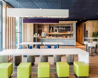 Ibis Budget Bern Expo - Berna - Bar
