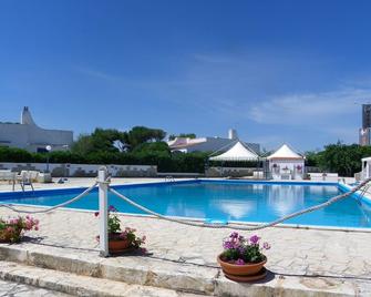 Plaia Hotel Villaggio - Ostuni - Piscina