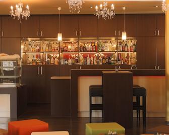 Bergwirtschaft Wilder Mann Hotel und Restaurant - Dresden - Bar
