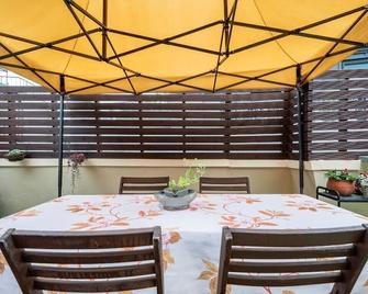 Riverside Guest House Korea - Seúl - Patio