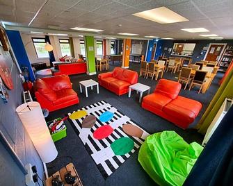 Basecamp Wales - Caernarfon - Lounge