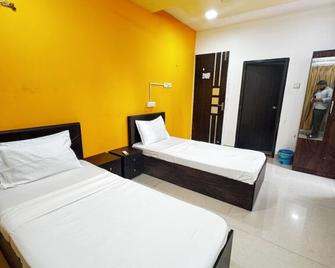 Hsquare Service Apartment Malad - Mumbai - Schlafzimmer