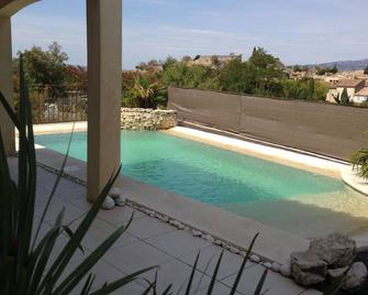Villa With Pool View Luberon - Alleins - Piscina
