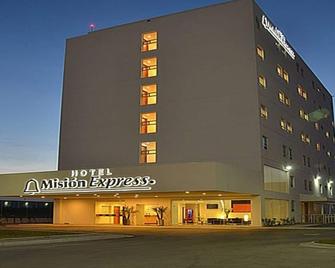 Mision Express Monterrey Aeropuerto La Fe - Monterrey - Edificio