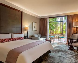 The Cascades Hotel at Sun City Resort - Sun City Resort - Bedroom