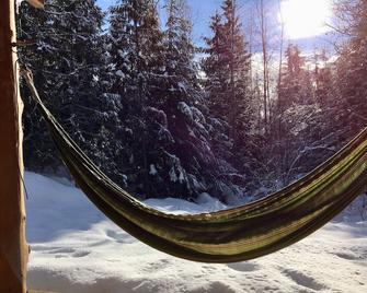 Private and unique chalet at Shuswap- Chalet Two - Salmon Arm - Außenansicht