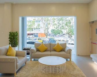 Minimalist Hotel - Johor Bahru - Obývací pokoj