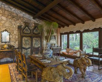 Villa Dei Papiri Fonte Ciane - Siracusa - Dining room